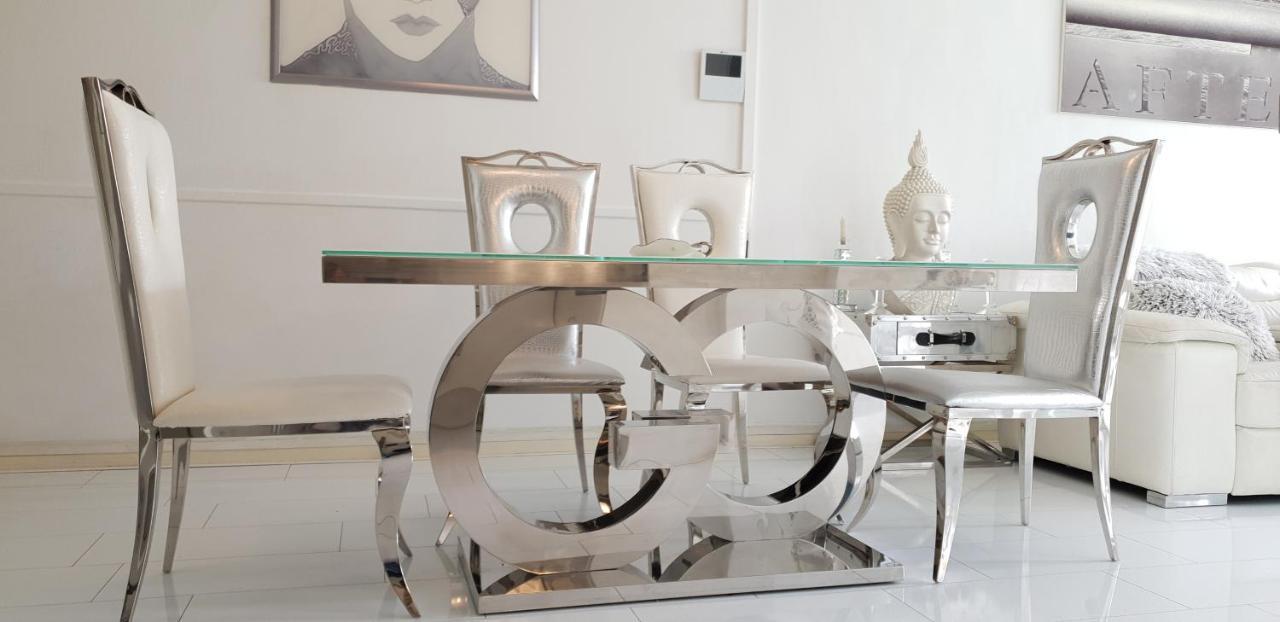 White Luxury Penthouse In City Centre Амстердам Екстериор снимка